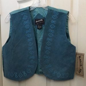 Ladies’ DS NWT Vintage Katch Me Open-front Embroidered Lined Leather Vest med